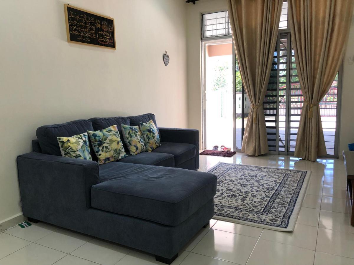 Holiday home Magnolia 1 Kampung Kuala Besut